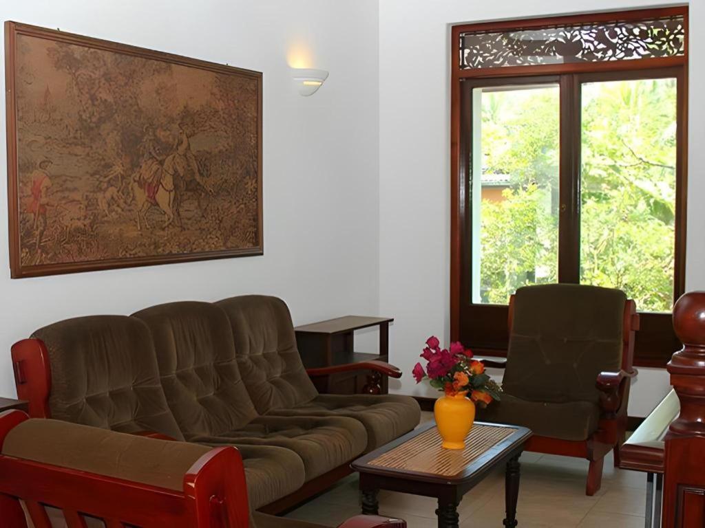 The Mgs Hotel Elpitiya  Extérieur photo
