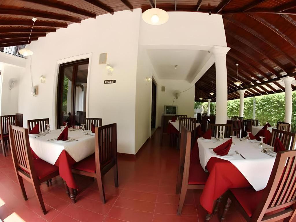 The Mgs Hotel Elpitiya  Extérieur photo