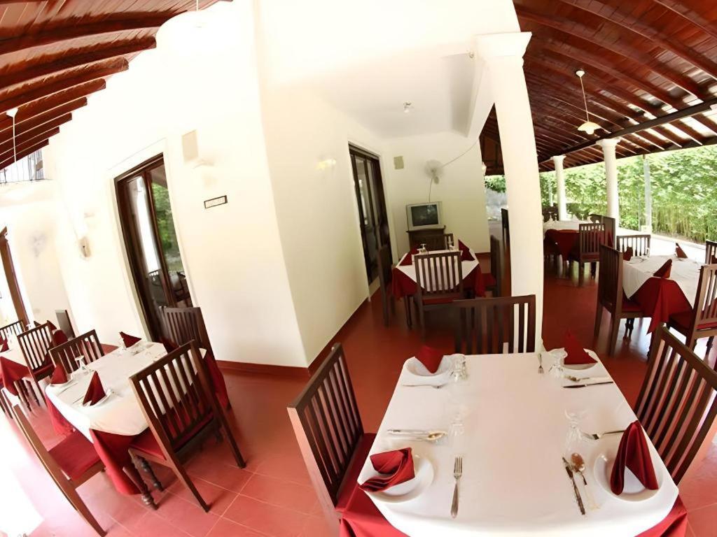 The Mgs Hotel Elpitiya  Extérieur photo