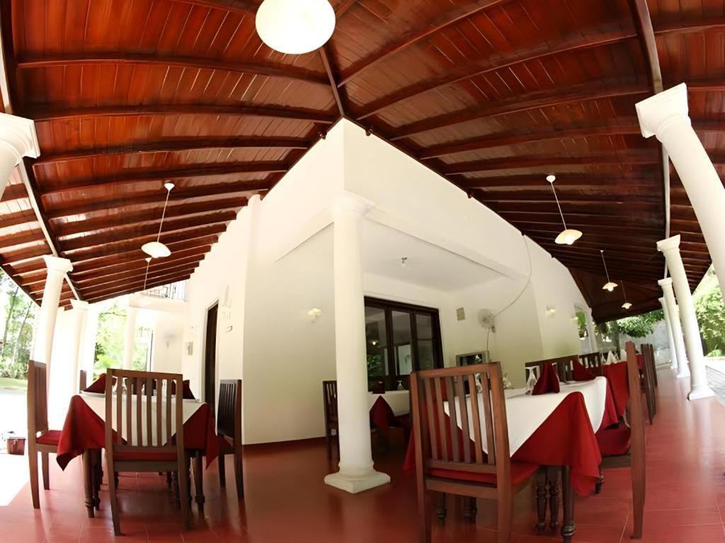 The Mgs Hotel Elpitiya  Extérieur photo