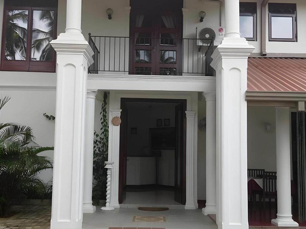 The Mgs Hotel Elpitiya  Extérieur photo