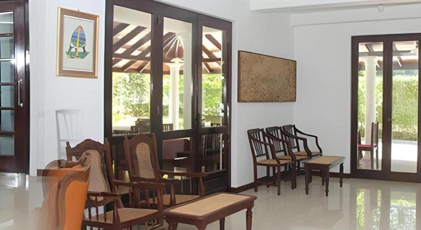The Mgs Hotel Elpitiya  Extérieur photo