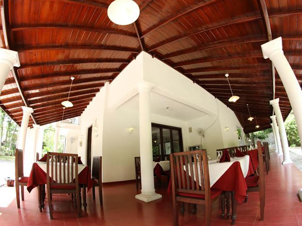 The Mgs Hotel Elpitiya  Extérieur photo