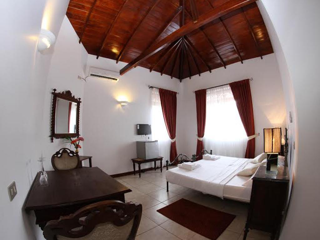 The Mgs Hotel Elpitiya  Extérieur photo