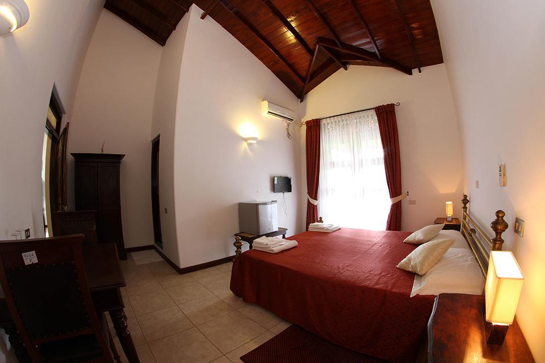 The Mgs Hotel Elpitiya  Extérieur photo